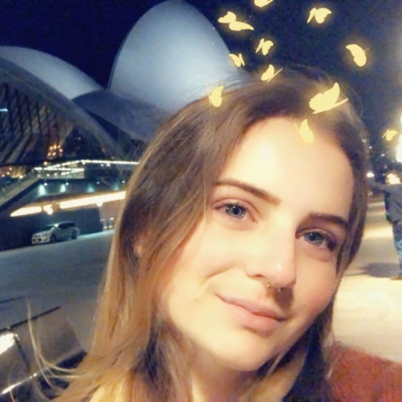 Meet your Posher, Rebecca - Picture 1 of 1